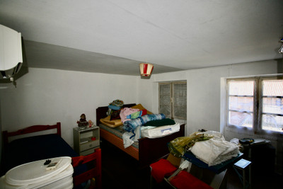 French property for sale in Écuras, Charente - €88,000 - photo 6