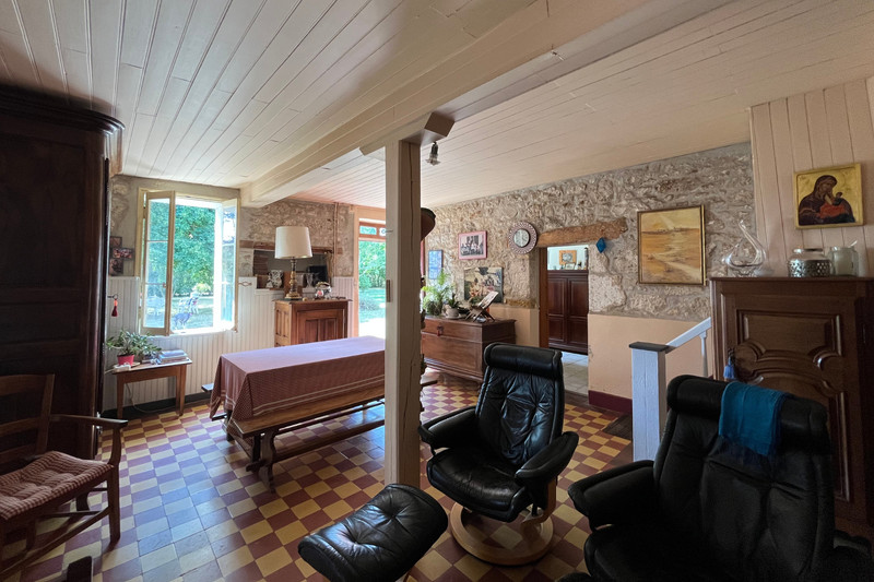 French property for sale in Saint-Philippe-du-Seignal, Gironde - €181,900 - photo 3
