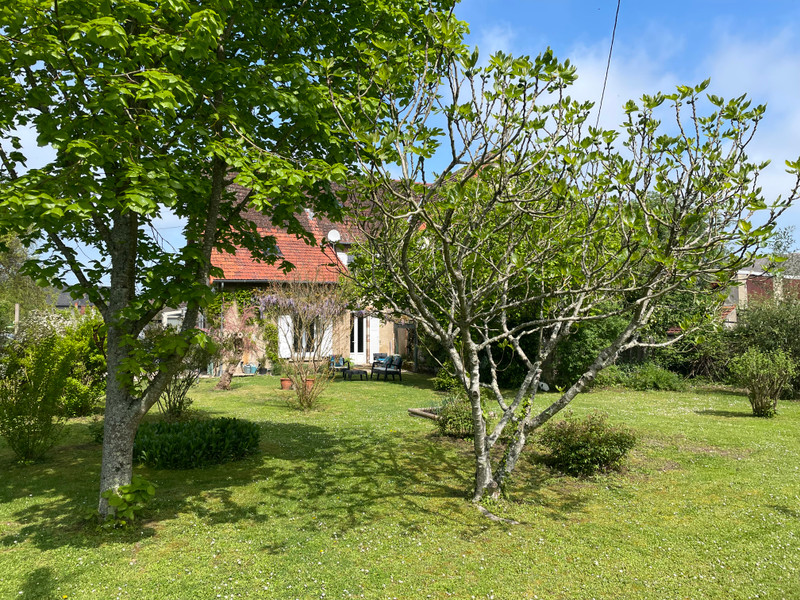 French property for sale in Chezal-Benoît, Cher - €136,250 - photo 1