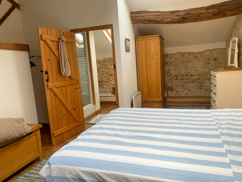 French property for sale in Lorigné, Deux-Sèvres - €210,600 - photo 9