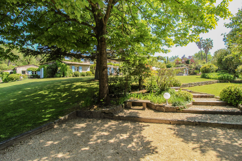 French property for sale in Châteauneuf-Grasse, Alpes-Maritimes - €3,190,000 - photo 4