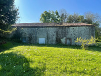 Maison à vendre à Saint-Bonnet-de-Bellac, Haute-Vienne - 46.600 € - photo 2