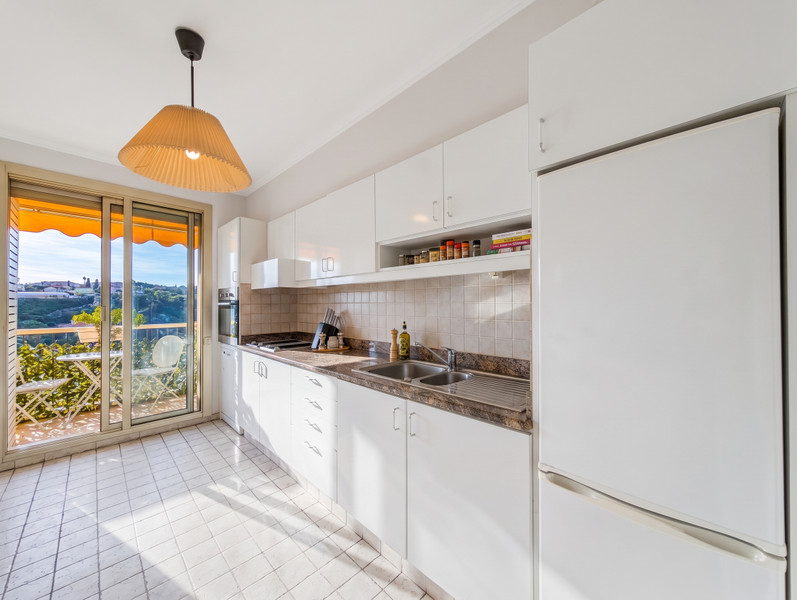 French property for sale in Nice, Alpes-Maritimes - €395,000 - photo 5