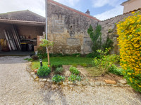 Maison à vendre à Charmé, Charente - 172.800 € - photo 13