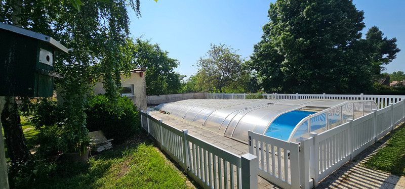 French property for sale in Longèves, Vendée - €380,000 - photo 2