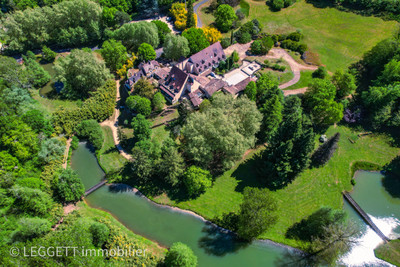 Commerce à vendre à Sarlat-la-Canéda, Dordogne, Aquitaine, avec Leggett Immobilier