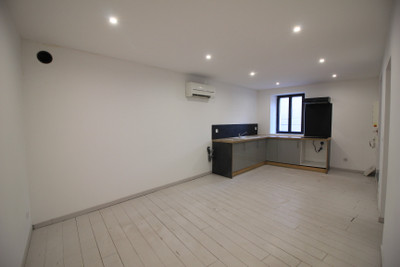 French property for sale in Ginestas, Aude - €136,250 - photo 4