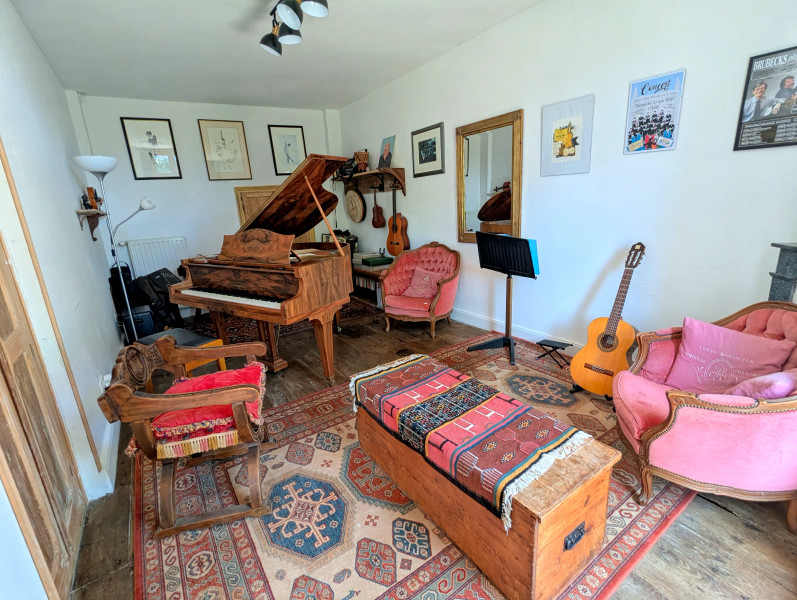 French property for sale in Voulême, Vienne - €178,200 - photo 4