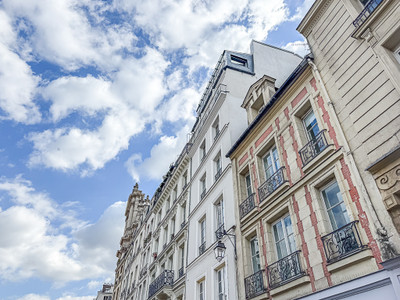 apartment for sale in Paris