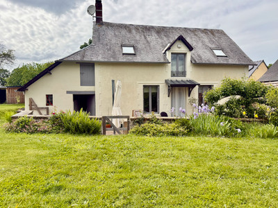 house for sale in Mayenne