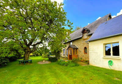 Maison à vendre à Lesbois, Mayenne, Pays de la Loire, avec Leggett Immobilier