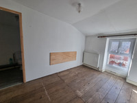 Maison à vendre à Chabanais, Charente - 46 600 € - photo 6