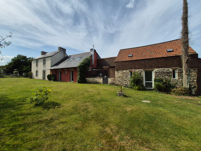 Maison à vendre à Plougourvest, Finistère, Bretagne, avec Leggett Immobilier