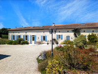 Propriété à vendre à Saint-Germain-de-Vibrac, Charente-Maritime - 288 500 € - photo n°1