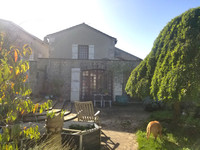Maison à vendre à Villebois-Lavalette, Charente - 264.000 € - photo 2