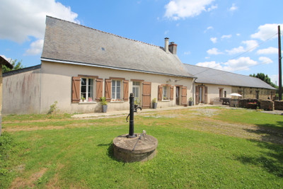 Maison à vendre à Ombrée d'Anjou, Maine-et-Loire, Pays de la Loire, avec Leggett Immobilier