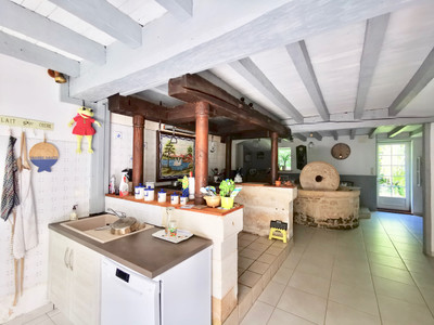 French property for sale in Pons, Charente-Maritime - €394,000 - photo 5