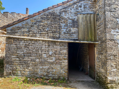 French property for sale in Fontclaireau, Charente - €46,000 - photo 7