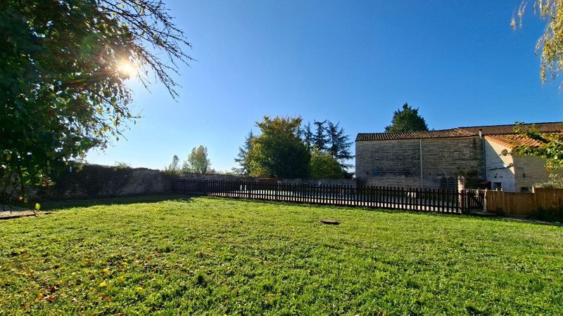 French property for sale in Fouqueure, Charente - €118,810 - photo 1