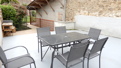 French property for sale in Les Salles-Lavauguyon, Haute-Vienne - €149,000 - photo 2