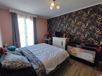 Propriété à vendre à Roullet-Saint-Estèphe, Charente - 275 600 € - photo n°7