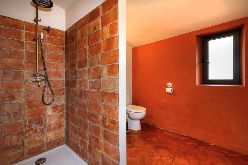 French property for sale in Apt, Vaucluse - €780,000 - photo 8