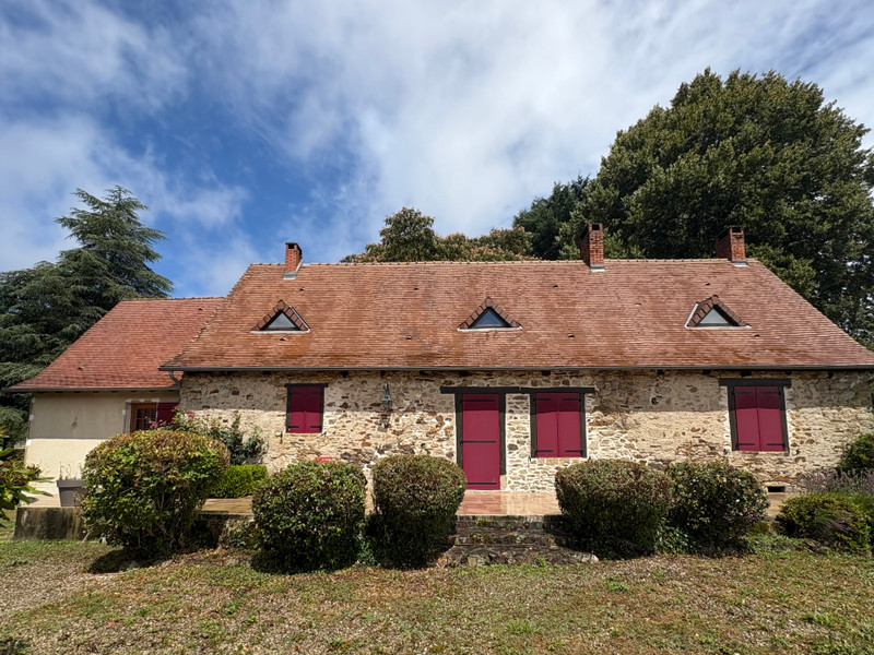 French property for sale in La Porcherie, Haute-Vienne - €370,000 - photo 0