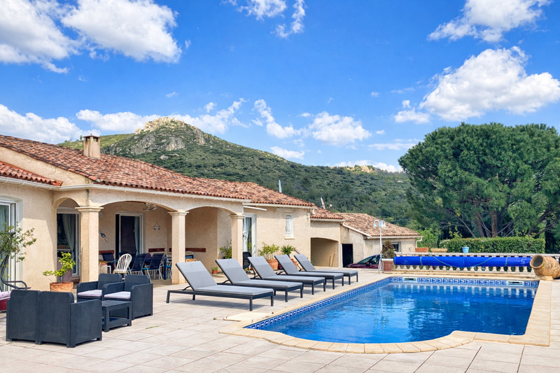 Propriété à vendre à Clermont-l'Hérault, Hérault - 540 000 €