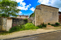 Maison à vendre à Longré, Charente - 12 600 € - photo 3