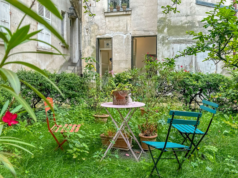 Appartement à vendre à Paris 18e Arrondissement, Paris - 360.000 € - photo 1
