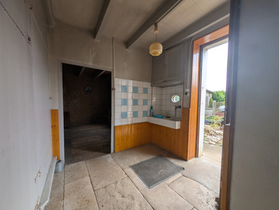 French property for sale in Saint-Coutant, Deux-Sèvres - €69,000 - photo 2