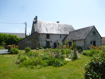 French property for sale in Saint-Agnant-de-Versillat, Creuse - €318,000 - photo 1