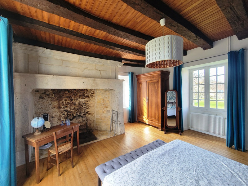 French property for sale in Saint-Cyprien, Dordogne - €750,000 - photo 7