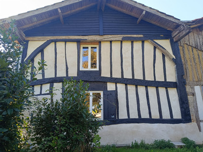 French property for sale in Saint-Martin-de-Laye, Gironde - €210,500 - photo 1