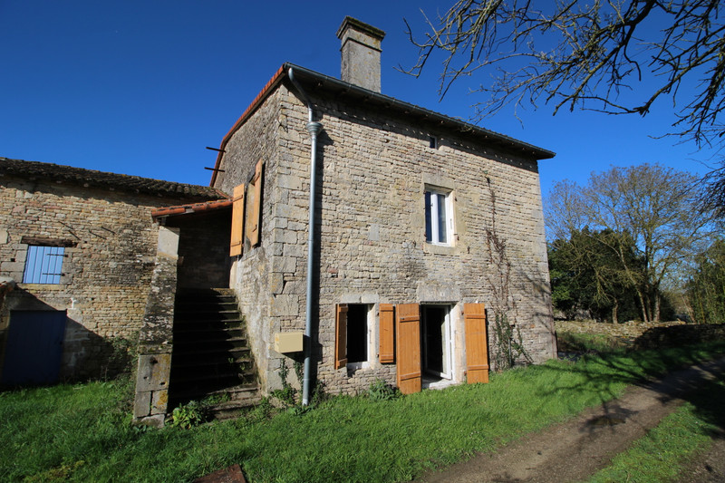 Maison à vendre à Paizay-Naudouin-Embourie, Charente - 46 600 € - photo 1