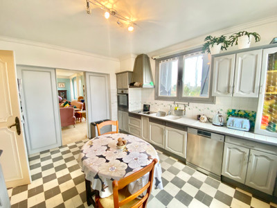 French property for sale in Saint-Nicolas-de-la-Grave, Tarn-et-Garonne - €365,000 - photo 2