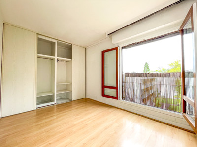 French property for sale in Athis-Mons, Essonne - €217,000 - photo 3