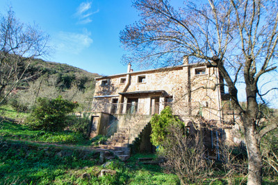 Maison à vendre à Liausson, Hérault, Languedoc-Roussillon, avec Leggett Immobilier