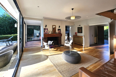 French property for sale in Évecquemont, Yvelines - €790,000 - photo 1