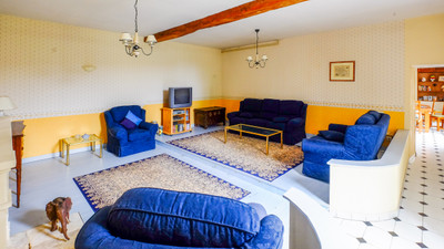 French property for sale in Saint-Pierre-de-Juillers, Charente-Maritime - €299,600 - photo 1