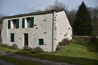Guest house / gite for sale in Beugnon-Thireuil Deux-Sèvres Poitou_Charentes
