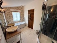 Maison à vendre à Salles-Lavalette, Charente - 275.000 € - photo 8