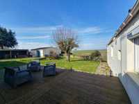 Maison à vendre à Vouillé-les-Marais, Vendée - 278.200 € - photo 2