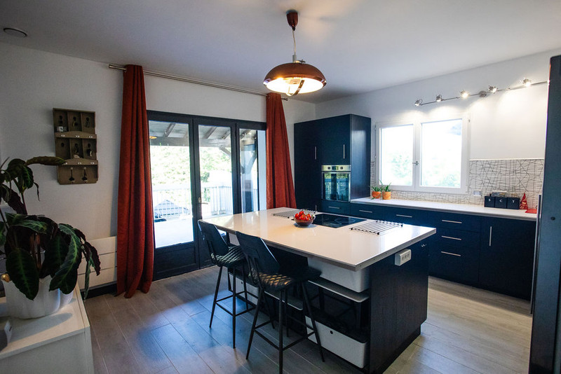 French property for sale in Seilhac, Corrèze - €410,000 - photo 2