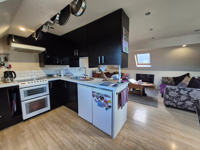French property for sale in Trébrivan, Côtes-d'Armor - €199,999 - photo 6