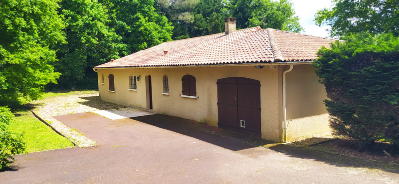 French property for sale in Saint-Front-de-Pradoux, Dordogne - €267,500 - photo 2