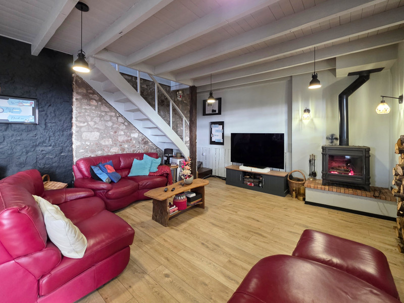 French property for sale in Exideuil-sur-Vienne, Charente - €199,000 - photo 2