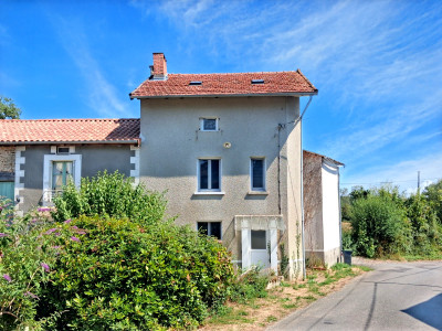 French property for sale in Oradour-sur-Vayres, Haute-Vienne - €119,900 - photo 0