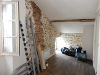 Maison à vendre à Terres-de-Haute-Charente, Charente - 74 800 € - photo 8