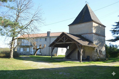 French property for sale in Bias, Lot-et-Garonne - €369,900 - photo 1
